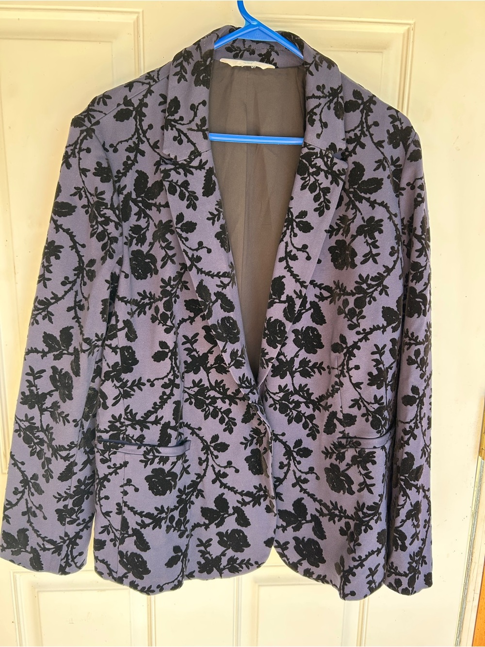 Old Navy Lavender Blazer with Black Floral Velvet Flock